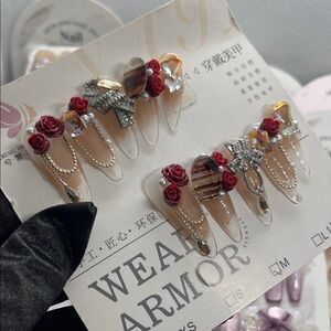 M size custom Elegant Nail Art Set